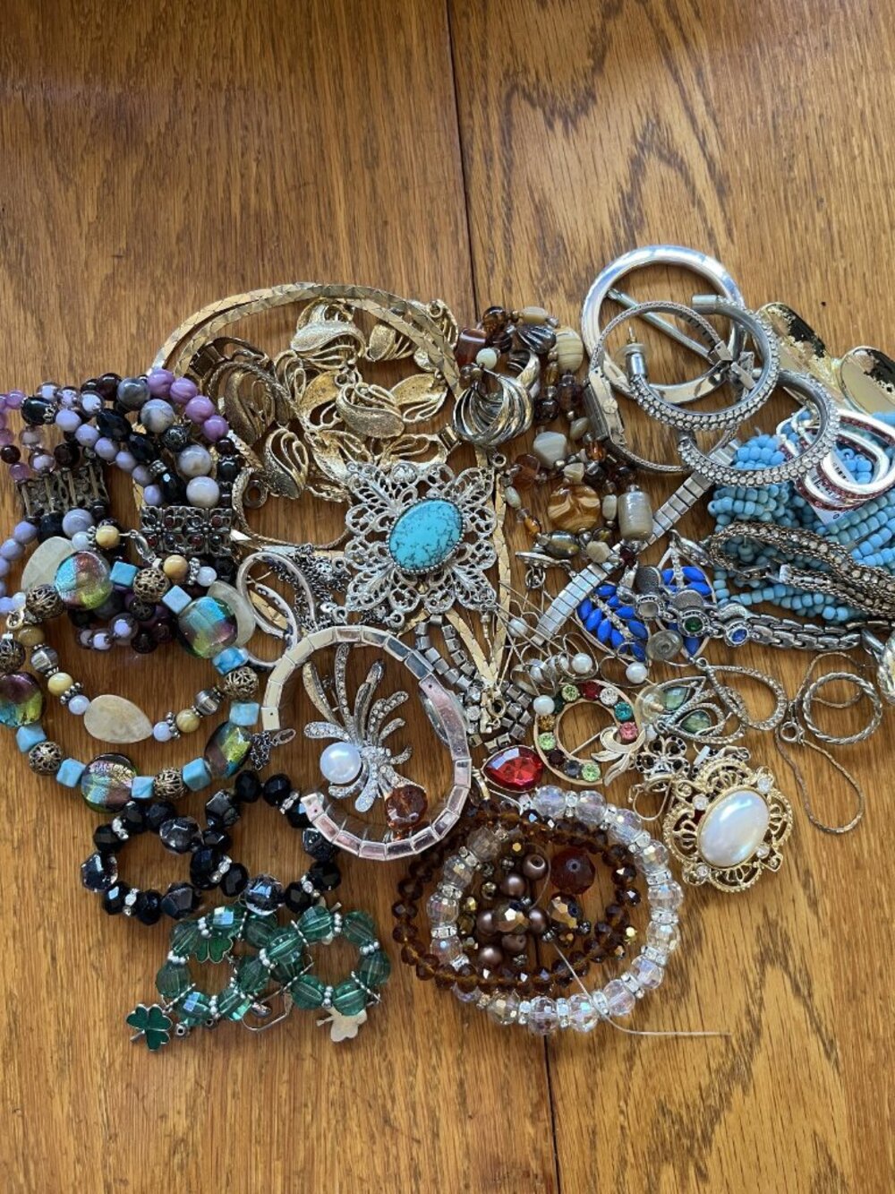 REPAIR CRAFTING lot of costume jewelry 1.4 lbs earrings, necklaces, bracelets
